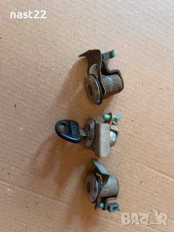 3.бр ключалки с ключ за Сузуки Самурай, снимка 2 - Части - 51382486