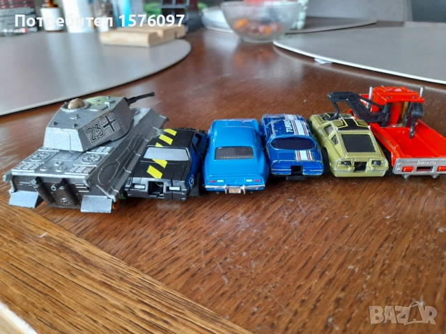 За части или реставрация ЛОТ метални колички, камион и танк  Matchbox, Kidco Makao, Welly, No name, снимка 7 - Коли, камиони, мотори, писти - 53405336
