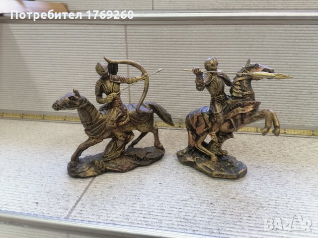 Продавам статуетки конници! , снимка 1 - Статуетки - 34889806