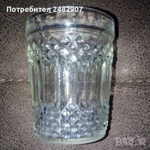 Стара стъклена чашка, снимка 2 - Антикварни и старинни предмети - 51933510