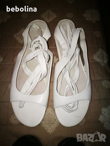 2 броя Сандали Черно и бяло , снимка 2 - Сандали - 26231923