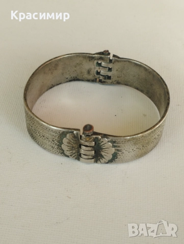 Стара сребърна гривна