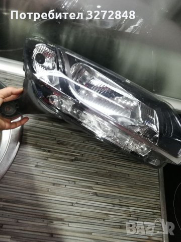 Фар DACIA LOGAN 2014Г /260107737R/, снимка 2 - Аксесоари и консумативи - 35649074