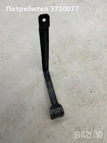 BMW F07 F10 F11 F06 F12 F13 Скоба акумулатор, снимка 2 - Части - 48646163