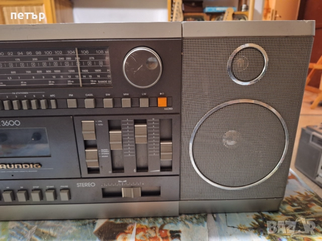 Касетофон Грундиг RR 3600, снимка 3 - Радиокасетофони, транзистори - 52868395