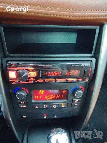 Дигитален приемник за кола Alpine UTE 200BT, снимка 2 - Аксесоари и консумативи - 53383356