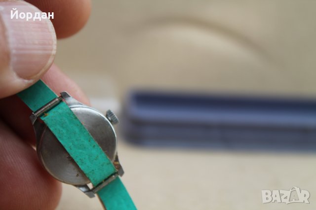 СССР дамски часовник    "ЧАЙКА" нов, снимка 4 - Антикварни и старинни предмети - 38022972