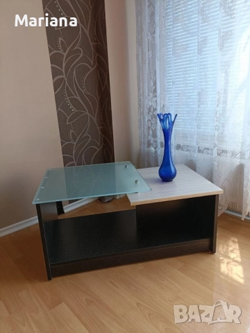 Стъклена холна масичка 