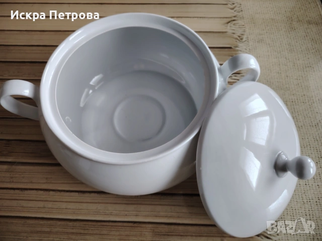Порцеланов румънски супник, снимка 2 - Чинии - 53052484