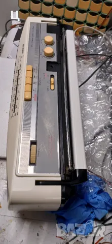 Ретро радиокасетофон SHARP QT-250A(W), снимка 5 - Радиокасетофони, транзистори - 50301489