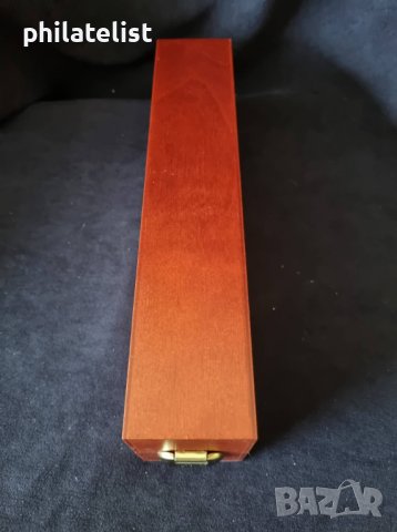 LINDNER - Дървена луксозна кутия за 50 квадратни капсули или 85 картончета, снимка 1 - Нумизматика и бонистика - 37828488