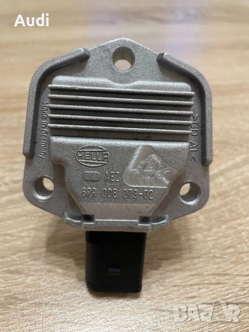 Датчик ниво масло Audi Volkswagen 1J0907660A 1J0907660B 1J0907660 6PR008079 Hella 6PR008079041