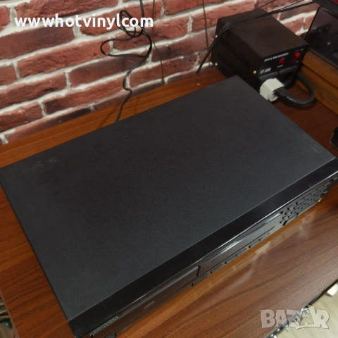 Компакт диск плейър Kenwood DP-2030, снимка 3 - CD дискове - 53333249