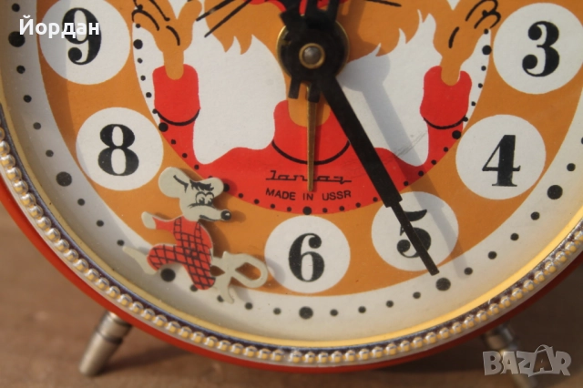 СССР будилник ''Янтар'', снимка 4 - Антикварни и старинни предмети - 52616790