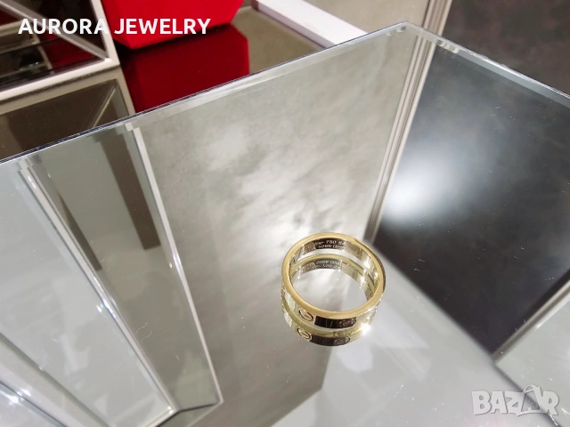 CARTIER Love Gold 1 Diamond Small Model Пръстен, снимка 5 - Пръстени - 53029471