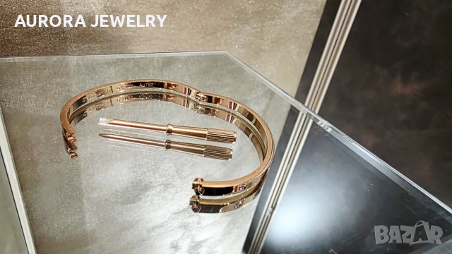 CARTIER Love Rose Gold 10 Diamonds Small Model Гривна с Отверка, снимка 6 - Гривни - 52916813