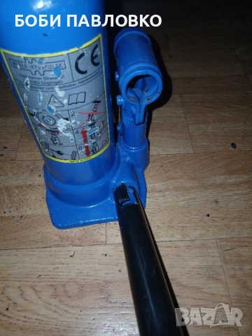 5тонен хидр.крик мерцедес-бенц нов, снимка 6 - Аксесоари и консумативи - 51963871