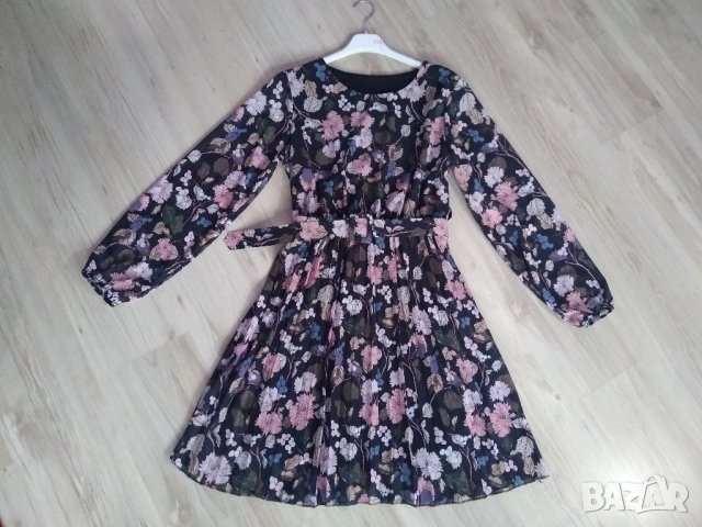 Нова рокля,М, снимка 2 - Рокли - 35270492