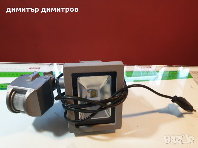 ПРОЖЕКТОР СЪС СЕНЗОР И КАБЕЛ(свети постоянно), снимка 1