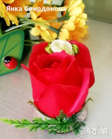 Вечна роза в подаръчна кутия, снимка 1 - Романтични подаръци - 43939896