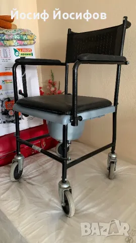 Проходилка за възрастни или Ролатор , снимка 3 - Ролатори - 22192611