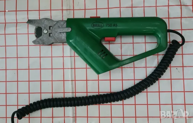 Електрически трион немски , снимка 2 - Други инструменти - 49767150