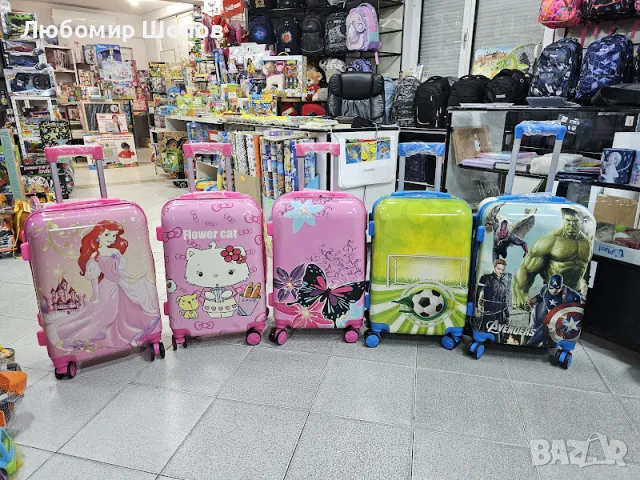 Детски куфари с четири колела, снимка 4 - Куфари - 50186196
