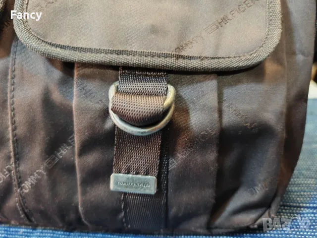 Оригинална чанта Tommy Hilfiger, снимка 7 - Чанти - 49262000