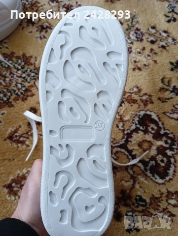 Дамски бели кецове, снимка 2 - Дамски ежедневни обувки - 53593391