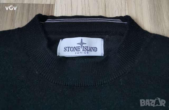 Оригинален детски вълнен пуловер Stone Island - 140 , снимка 3 - Детски пуловери и жилетки - 35611541