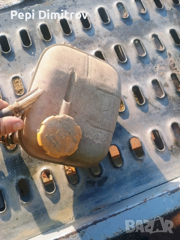 Казанче антифриз Opel Zafira B  2005 и 2015 г.,, снимка 3 - Части - 52054222