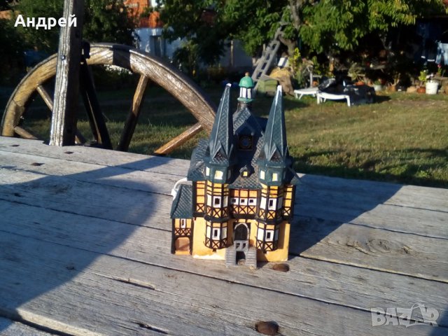 Стара декоративна къщичка, снимка 2 - Антикварни и старинни предмети - 26973479