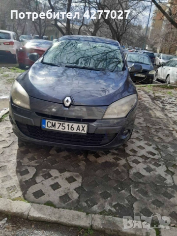 Продавам Рено Меган