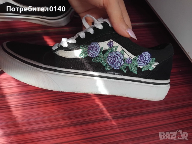 Дамски маратонки(кецове) Ванс Old Skool, снимка 4 - Маратонки - 51565228