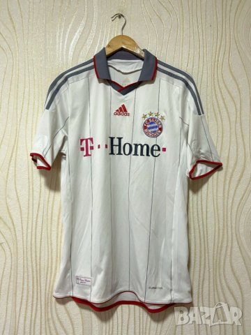 Оригинална тениска adidas Bayern Munich , снимка 1 - Футбол - 44054027