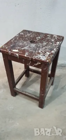 Столче -табуретка, старо, антика