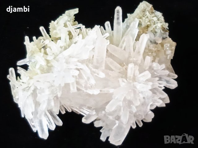 №102,Кварц, Планински кристал,Кварцова друза,Quartz Bulgaria,BGminerals,, снимка 3 - Декорация за дома - 44115805