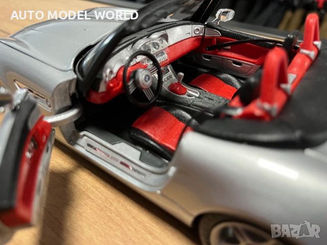Чисто нов BBURAGO метален колекционерски модел количка BMW Z8 1:18, снимка 7 - Колекции - 51547306