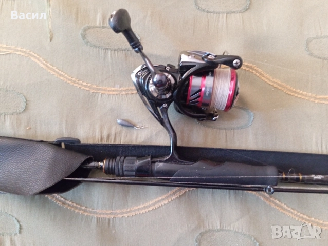 спинингов комплект за риболов , снимка 5 - Въдици - 51830602