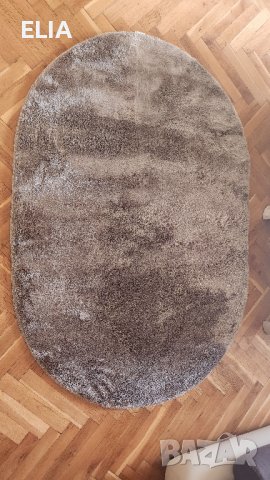 Елипсовиден килим