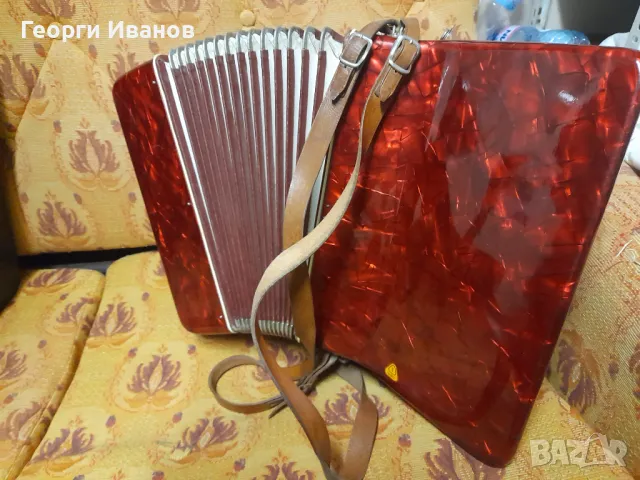 Продавам Акордеон Велтмайстер 40 Баса, снимка 3 - Акордеони - 48395669