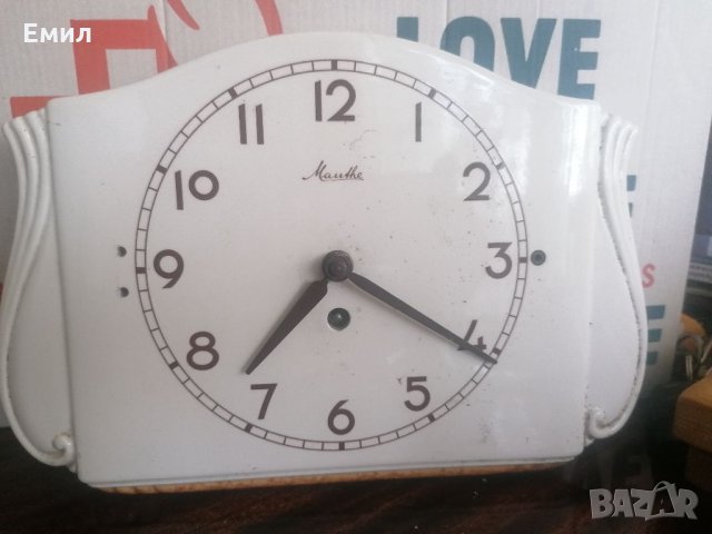 Колекционерски стенен порцеланов часовник MAUTHE 