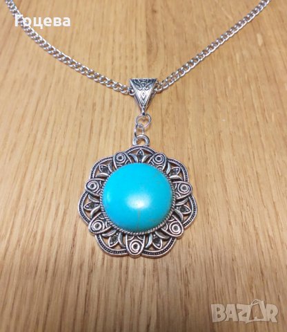Прелестен филигранен медальон с голям Тюркоаз и орнаменти в цвят Антично сребро, снимка 4 - Колиета, медальони, синджири - 28762549