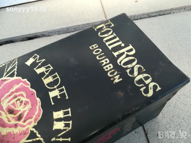 FOUR ROSES-СТАРА КУТИЯ ЗА КОЛЕКЦИЯ, снимка 2 - Колекции - 48448570