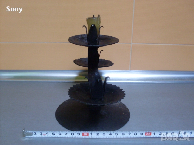 Стар железен свещник., снимка 4 - Антикварни и старинни предмети - 52712492