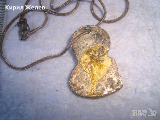 СТАРА ПОСРЕБРЕНА ПРАВОСЛАВНА ИКОНА НАГРЪДНА ХУДОЖЕСТВЕНА ИЗРАБОТКА с ВЕРИЖКА СЪЩО ПОСРЕБРЕНА 22694, снимка 6 - Антикварни и старинни предмети - 36954335