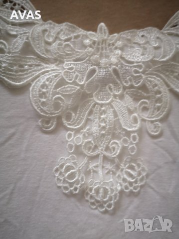 Нов бял топ с регулиращи се презрамки и дантела, снимка 3 - Корсети, бюстиета, топове - 32537256