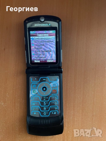 Motorola V3, снимка 3 - Nokia - 53219619