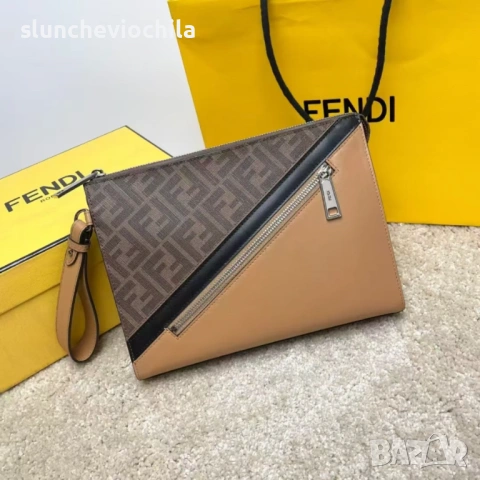 Чанта Fendi Diagonal Clutch, снимка 2 - Чанти - 53046381