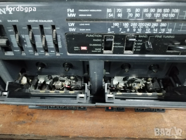 Ретро радиокасетофон SONY CFS-W350L, снимка 4 - Радиокасетофони, транзистори - 52943624